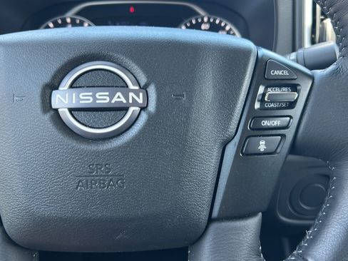 Used 2025 Nissan Frontier SV w/ SV Convenience Package RWD image 30