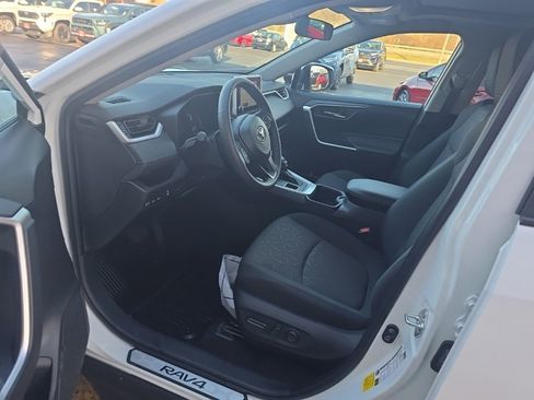 Certified 2023 Toyota RAV4 XLE w/ Convenience Package image 14