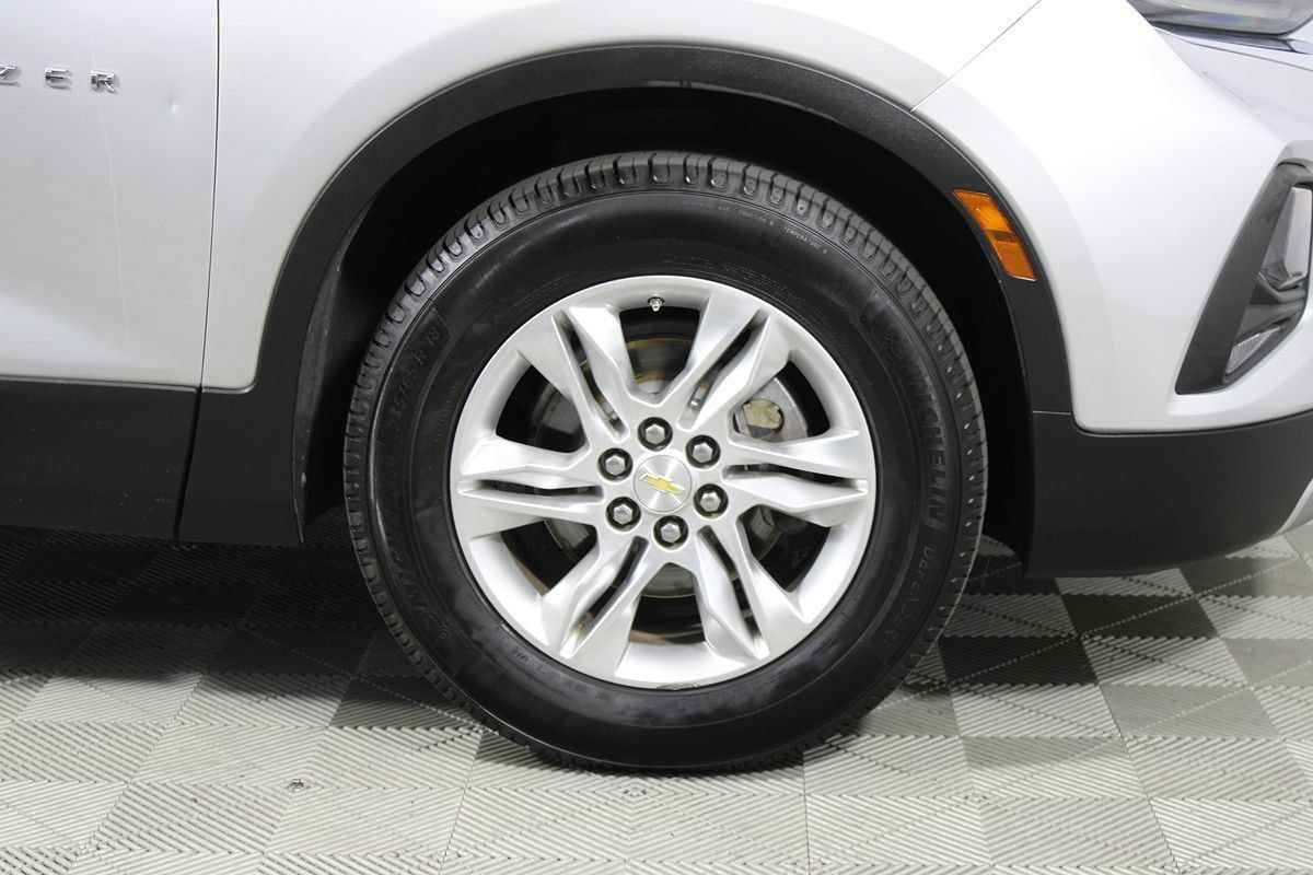Used 2020 Chevrolet Blazer LT FWD image 30