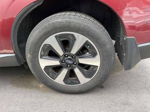 Used 2017 Subaru Forester 2.5i Limited AWD/4WD image 5