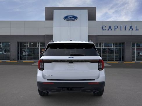 New 2026 Ford Explorer Active RWD image 5