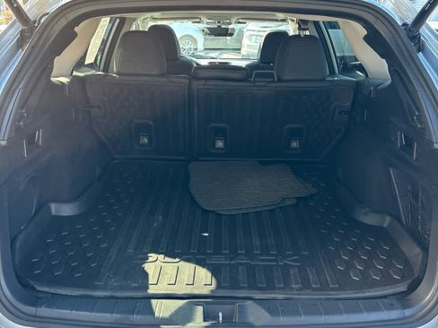Used 2023 Subaru Outback Limited XT image 18