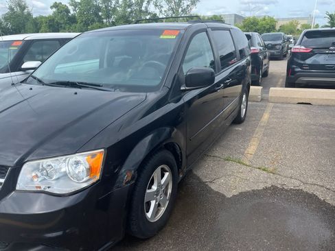 Used 2012 Dodge Grand Caravan SXT FWD image 5