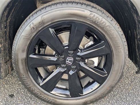 Used 2025 Honda Pilot Black Edition image 11