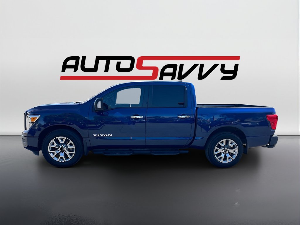 Used 2024 Nissan Titan SV w/ SV Convenience Package RWD image 4