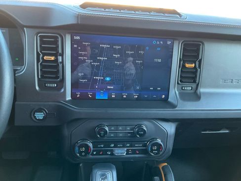 Used 2024 Ford Bronco Badlands image 24