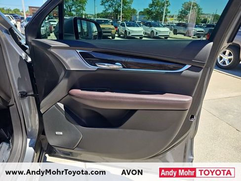 Used 2022 Cadillac XT6 Premium Luxury AWD/4WD image 42