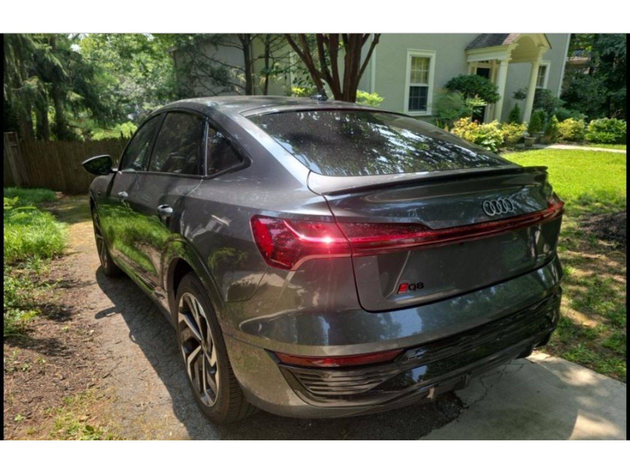 Used 2024 Audi Q8 e-tron Prestige w/ Prestige Package AWD/4WD image 2