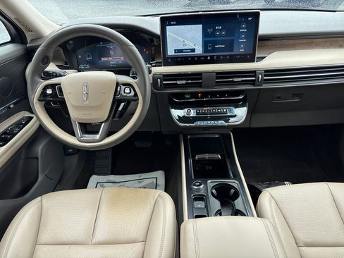 Certified 2023 Lincoln Corsair Reserve AWD/4WD image 27