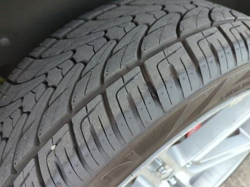 Used 2018 Cadillac Escalade Luxury image 10