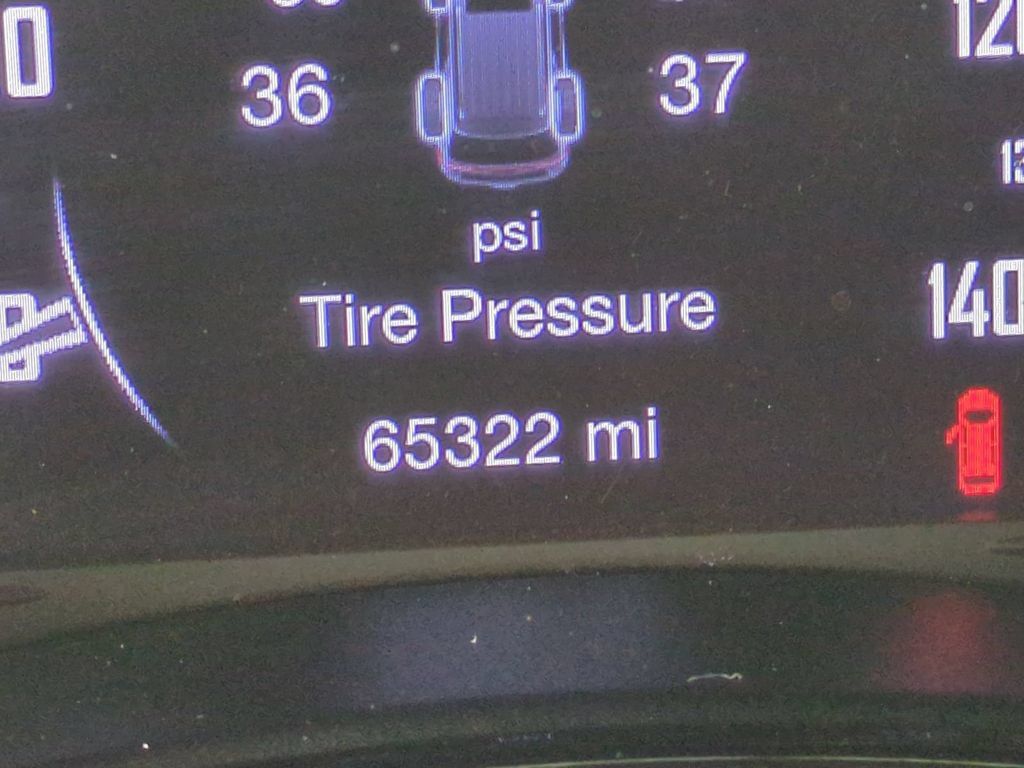 Used 2024 Dodge Durango GT RWD image 39