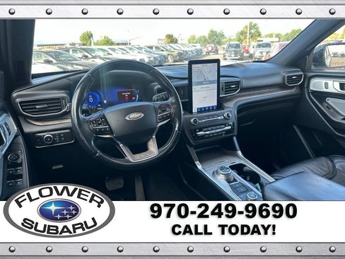 Used 2020 Ford Explorer Platinum w/ Premium Technology Package AWD/4WD image 22