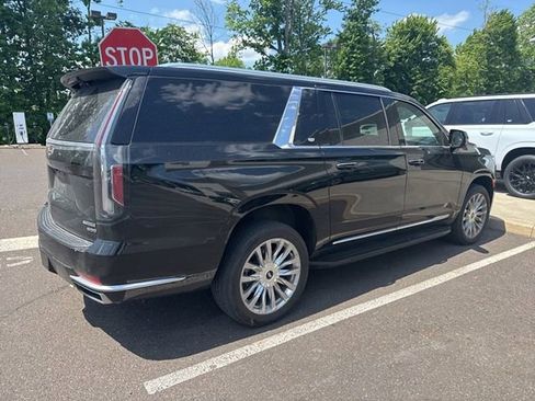 Certified 2023 Cadillac Escalade ESV Premium Luxury AWD/4WD image 3