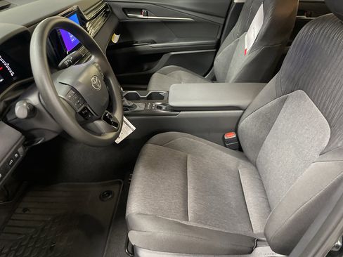 Used 2026 Toyota Camry LE image 16