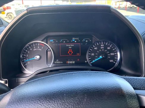 Used 2018 Ford Expedition Max XLT w/ Equipment Group 202A AWD/4WD image 26