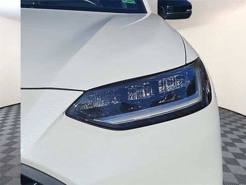 Certified 2025 Honda HR-V Sport image 8