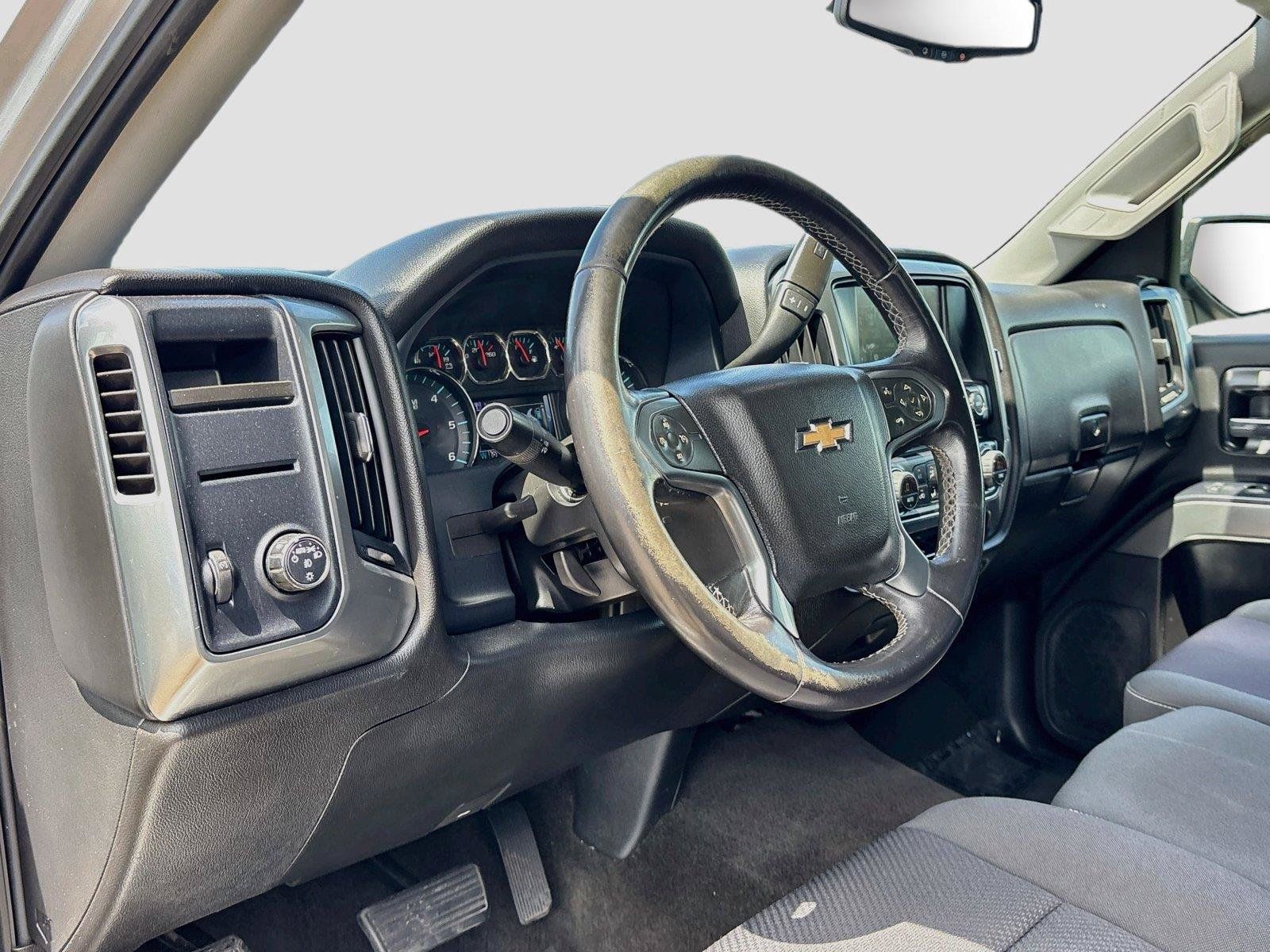 Used 2017 Chevrolet Silverado 1500 LT w/ All Star Edition RWD image 9