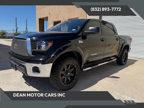 Used 2013 Toyota Tundra 4x4 CrewMax w/ SR5 Pkg image 1
