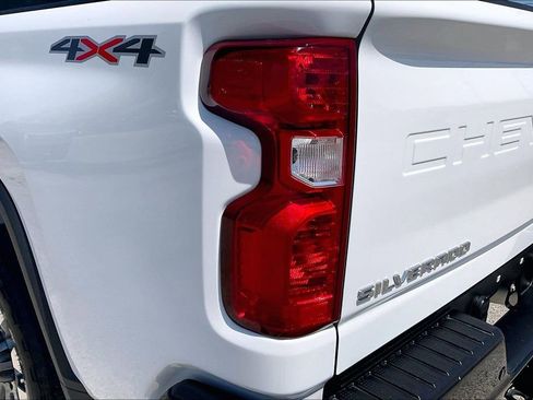Used 2025 Chevrolet Silverado 2500 Custom w/ Custom Value Package AWD/4WD image 20