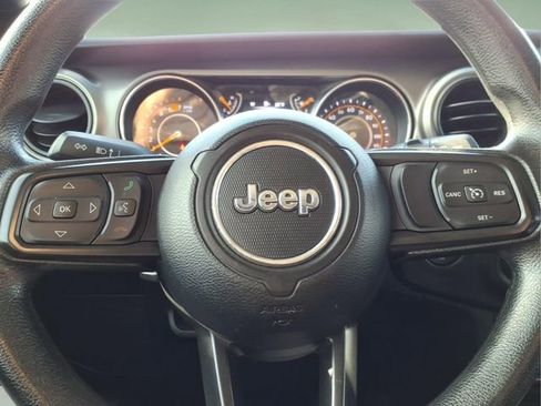 Used 2021 Jeep Wrangler Unlimited Sport AWD/4WD image 23