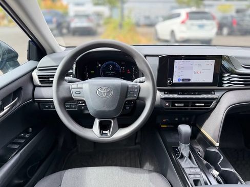 Used 2026 Toyota Camry LE w/ Preferred Package 2 (TMS) FWD image 24