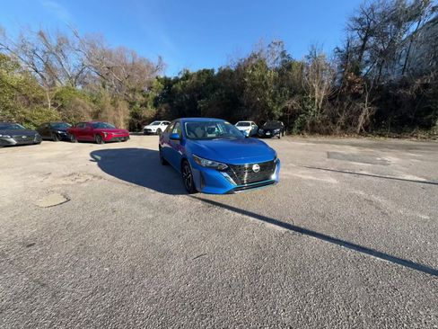 Used 2025 Nissan Sentra SV image 16