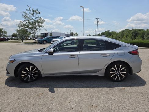 Used 2024 Honda Civic EX-L image 13