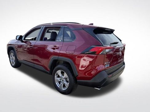 Used 2025 Toyota RAV4 XLE AWD/4WD image 3