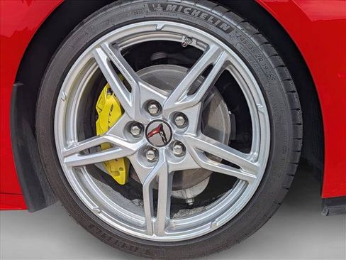 Used 2020 Chevrolet Corvette Stingray Preferred Cpe w/ 2LT Preferred Equipment Group RWD image 20