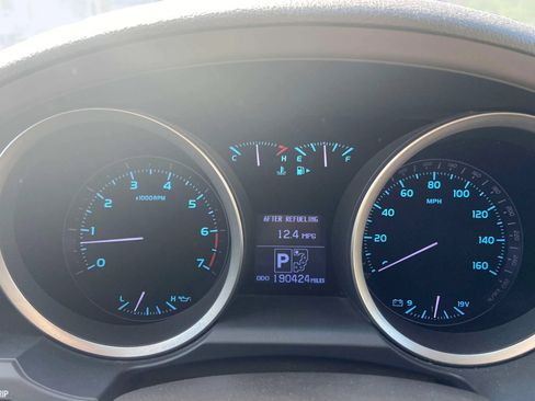 Used 2008 Toyota Land Cruiser AWD/4WD image 21