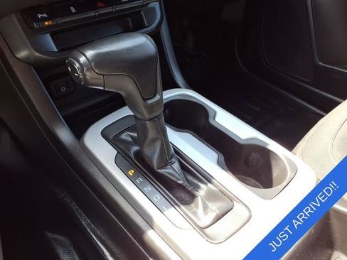 Used 2021 Chevrolet Colorado LT w/ Fleet Safety Package image 6