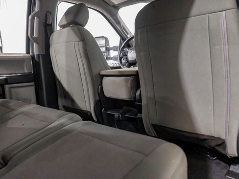Used 2022 Ford F250 XL w/ STX Appearance Package image 36