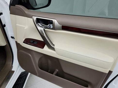 Used 2019 Lexus GX 460 Luxury image 28