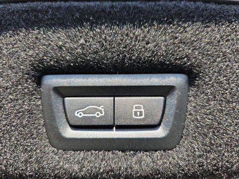 New 2025 BMW i7 eDrive50 w/ Premium Package image 13