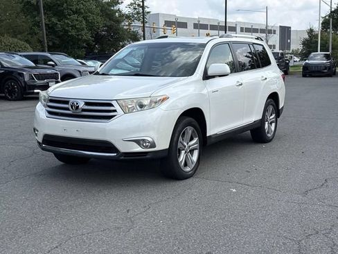 Used 2013 Toyota Highlander Limited AWD/4WD image 5