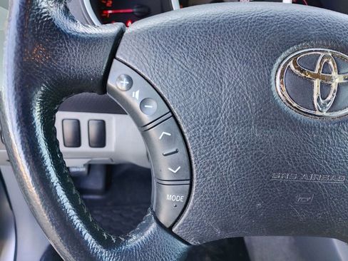 Used 2011 Toyota Tacoma PreRunner image 13