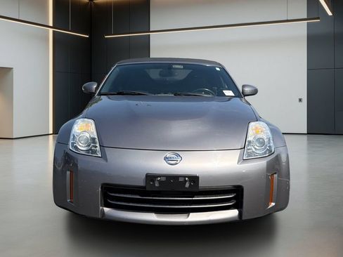 Used 2008 Nissan 350Z Enthusiast RWD image 9