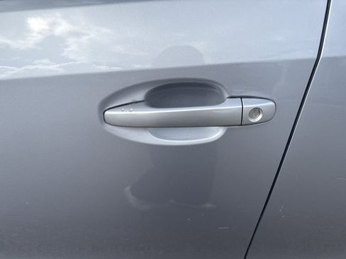 Used 2015 Subaru Crosstrek 2.0i Premium w/ Moonroof Package image 12