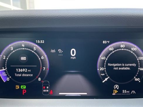 Used 2026 Volkswagen Tiguan SE AWD/4WD image 15