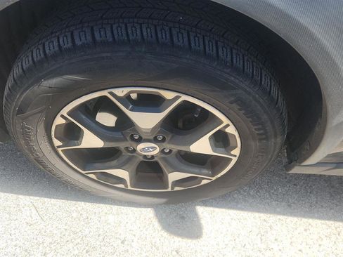 Used 2018 Subaru Crosstrek 2.0i image 7