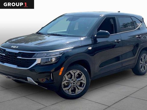 Certified 2024 Kia Seltos LX AWD/4WD image 1