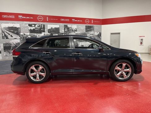 Used 2013 Toyota Venza XLE w/ Tow Prep Pkg image 2