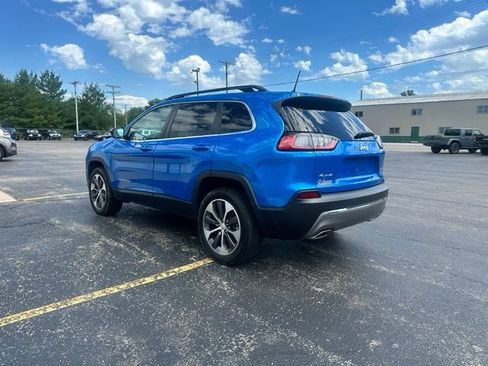 Used 2022 Jeep Cherokee Limited w/ Elite Package AWD/4WD image 5