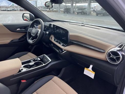 New 2026 Chevrolet Equinox ACTIV w/ Convenience Package III image 35