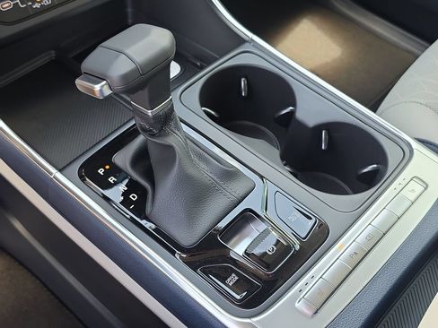 New 2026 Kia Carnival EX FWD image 27