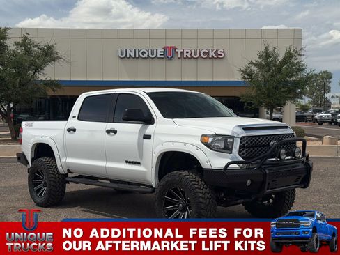 Used 2020 Toyota Tundra SR5 w/ SR5 Upgrade Package image 4