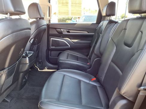 Certified 2023 Kia Telluride S w/ S Sunroof Package AWD/4WD image 8