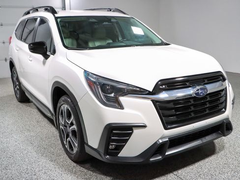 Used 2024 Subaru Ascent Limited AWD/4WD image 5