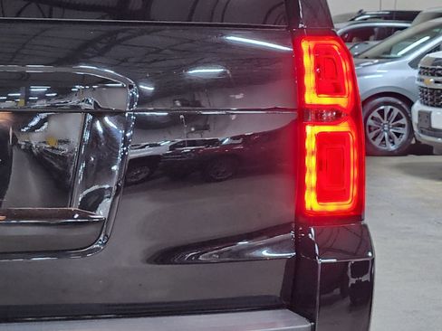Used 2019 Chevrolet Tahoe LS w/ Enhanced Driver Alert Package RWD image 22