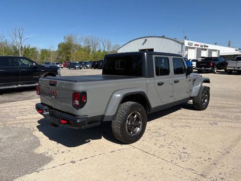 Used 2021 Jeep Gladiator Rubicon w/ Cold Weather Group AWD/4WD image 4